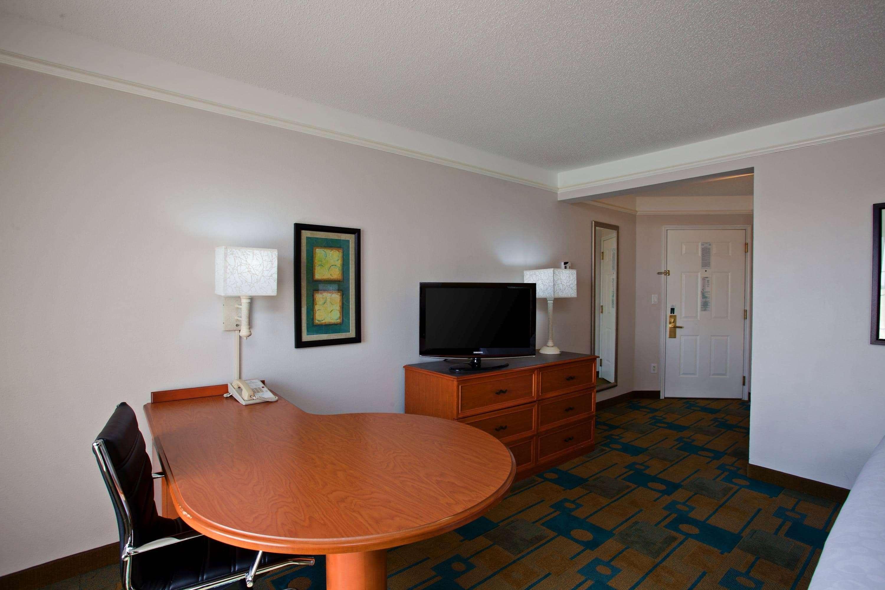 Hotel La Quinta By Wyndham Winston-Salem Zewnętrze zdjęcie
