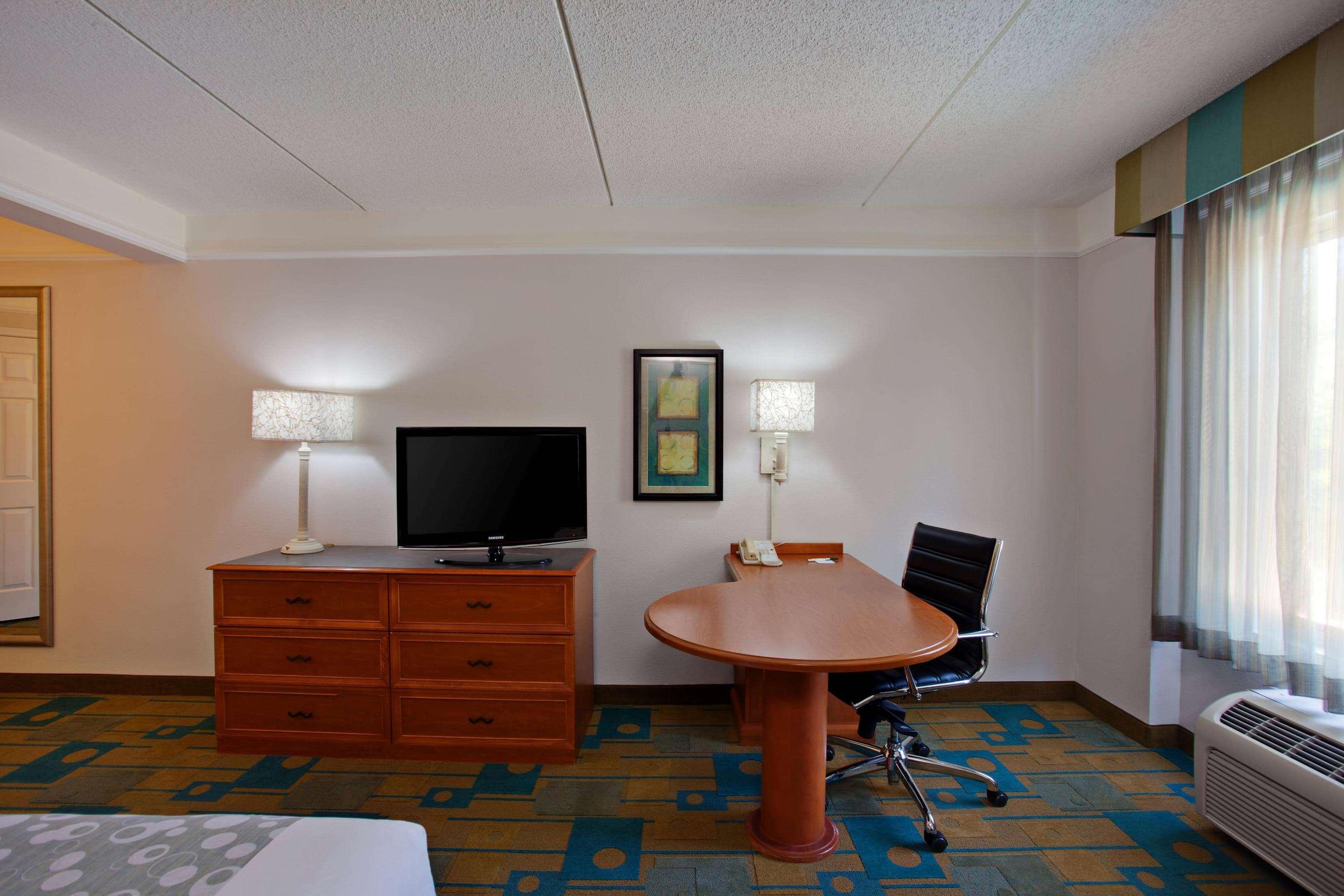 Hotel La Quinta By Wyndham Winston-Salem Zewnętrze zdjęcie