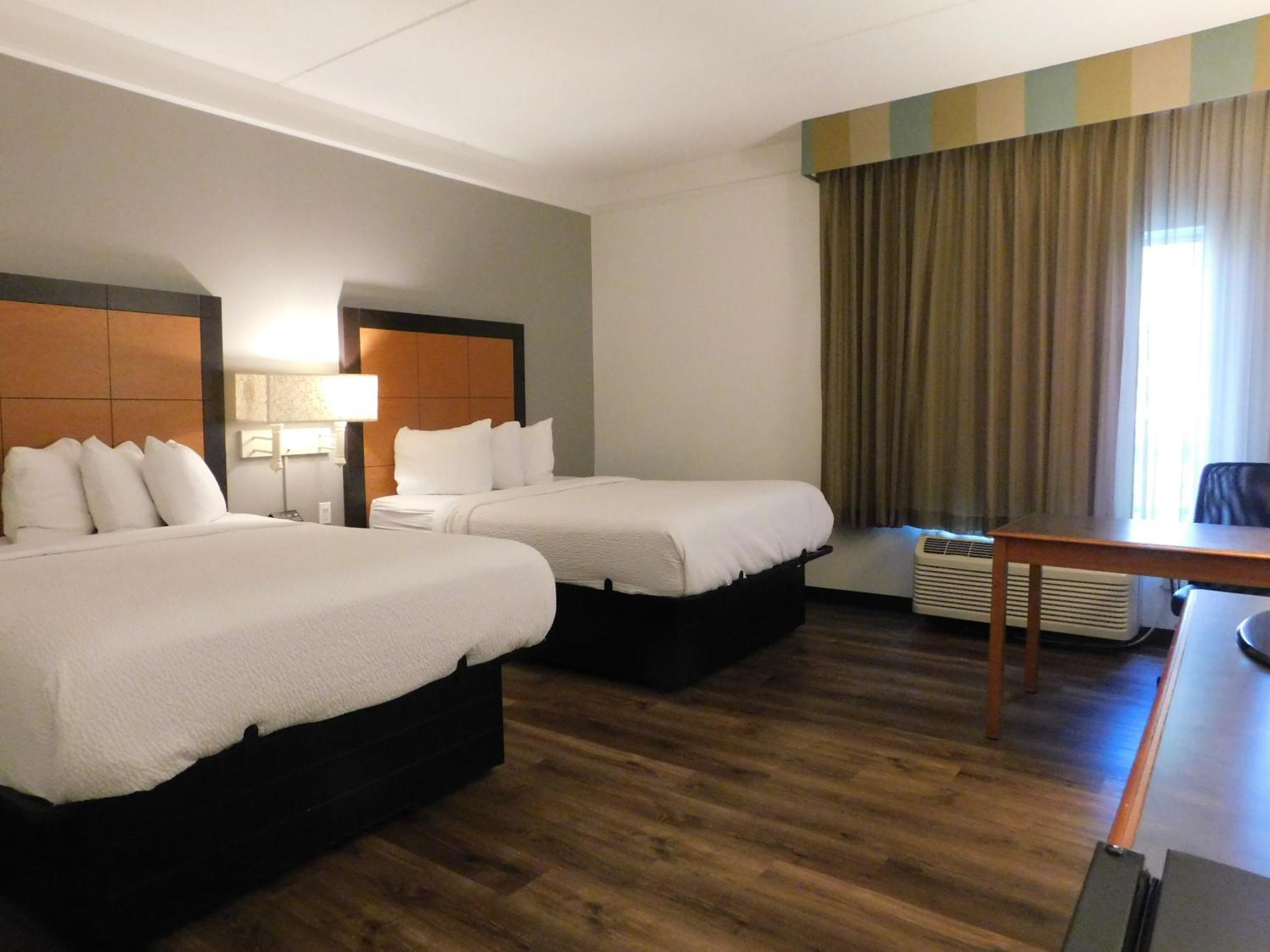 Hotel La Quinta By Wyndham Winston-Salem Zewnętrze zdjęcie