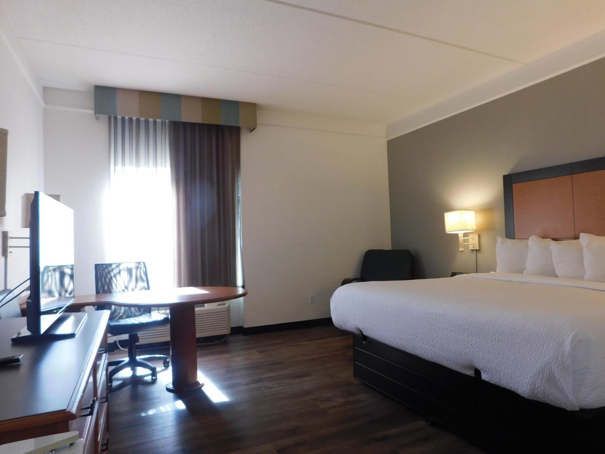 Hotel La Quinta By Wyndham Winston-Salem Zewnętrze zdjęcie